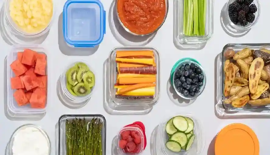 Fresh and safe food is packed in containers